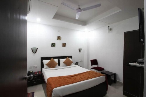Hotel Taj Galaxy image 14