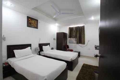 Hotel Taj Galaxy image 15