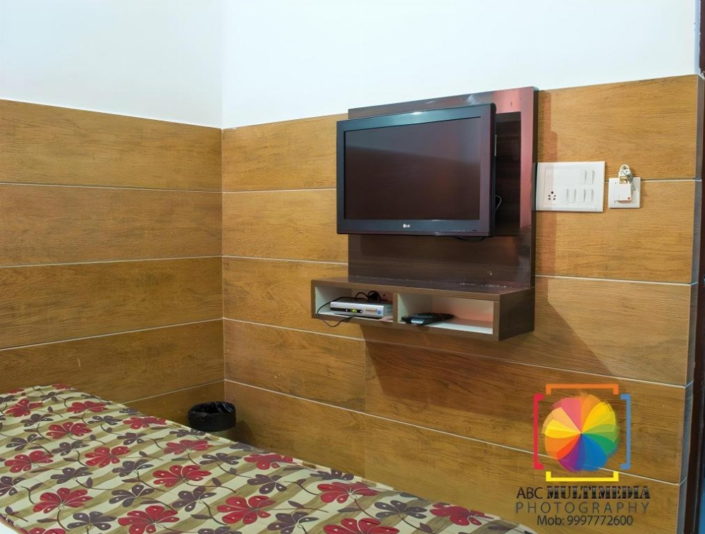 Room image 3