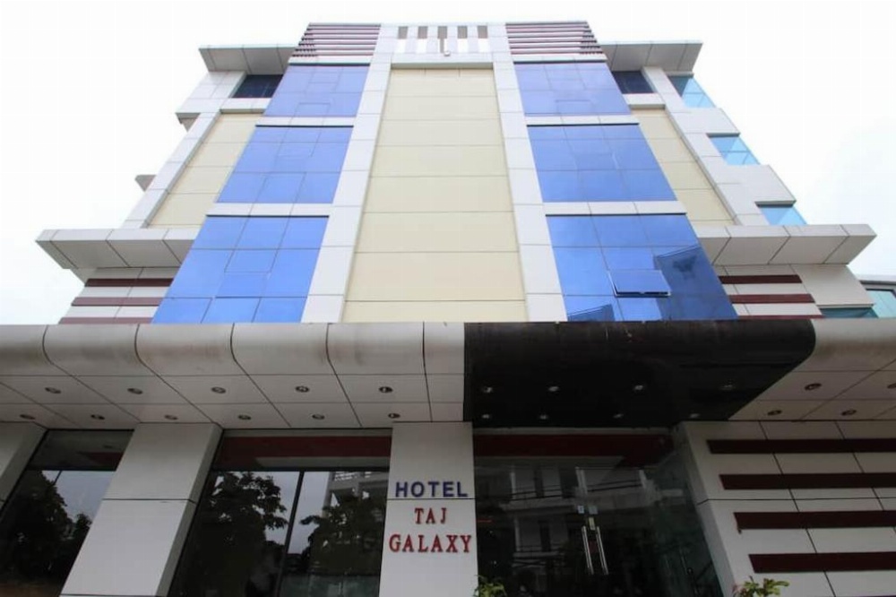 Hotel Taj Galaxy